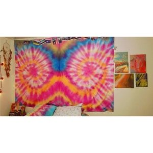 Double Spiral Tie Dye Tapestry